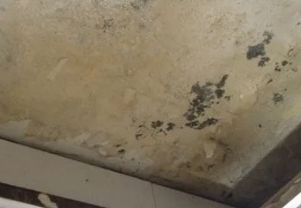 深泽阳台漏水维修公司分享下深泽卫生间渗水维修需要注意哪些问题。